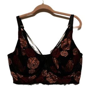 Rose detail bra